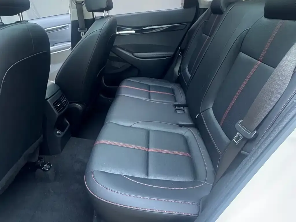 Kia KX3 2022 из CN, фото 7