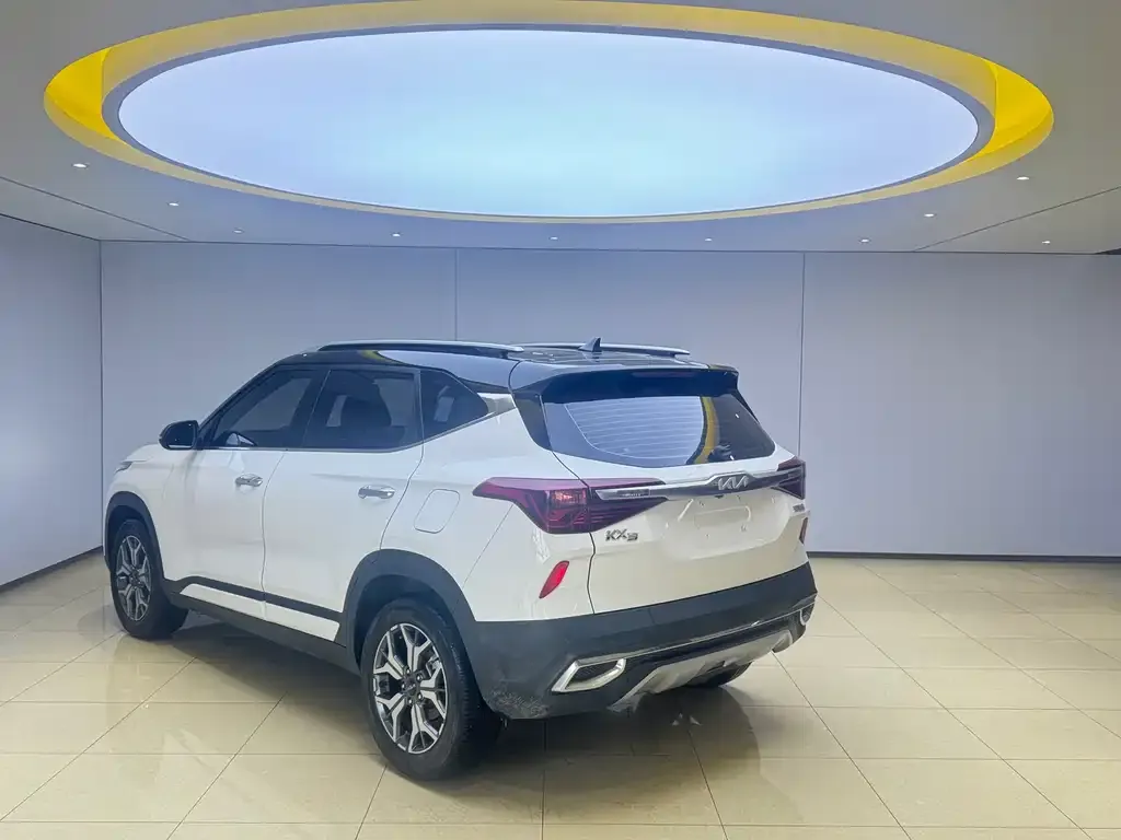Kia KX3 2022 из CN, фото 6
