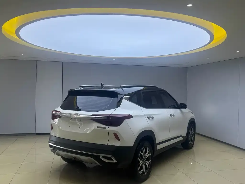 Kia KX3 2022 из CN, фото 10
