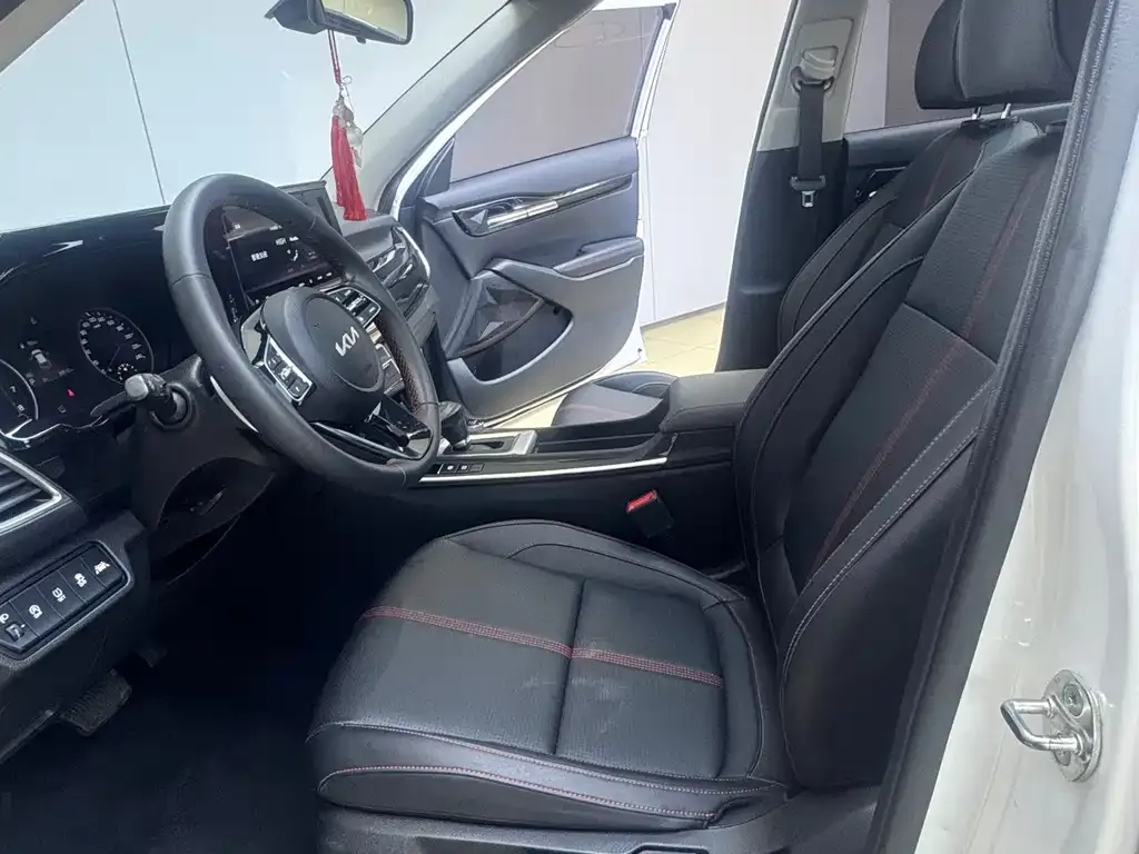 Kia KX3 2022 из CN, фото 8