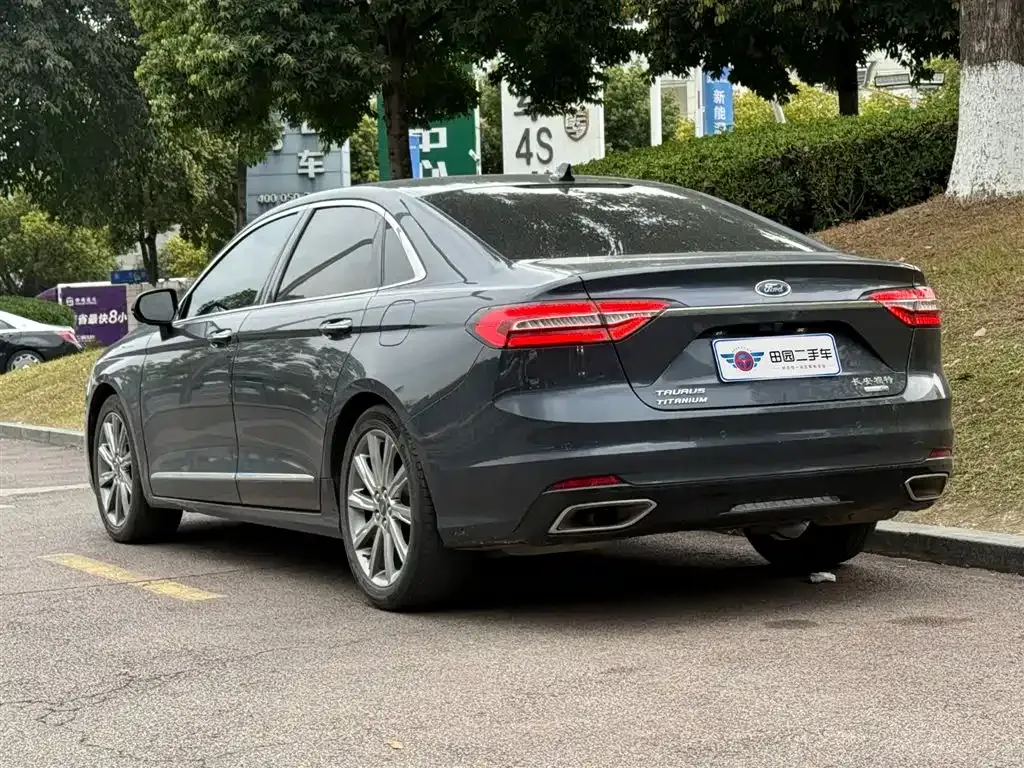 Ford Taurus 2021 из CN, фото 6