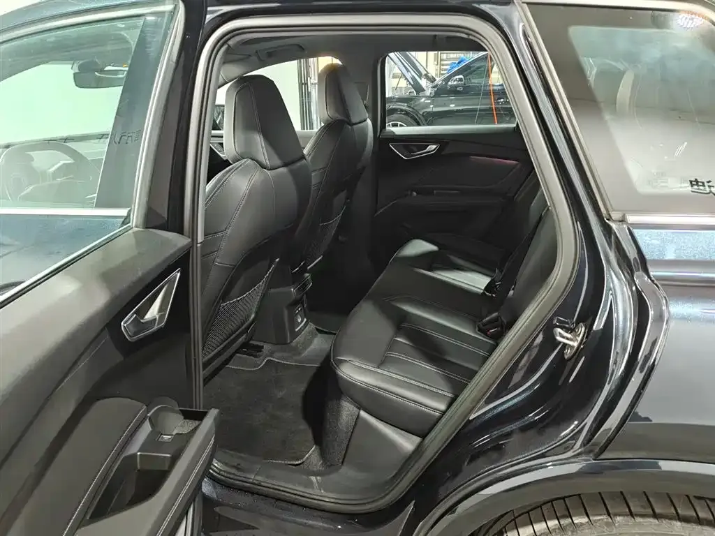 Audi Q4 e-tron 2024 из CN, фото 8
