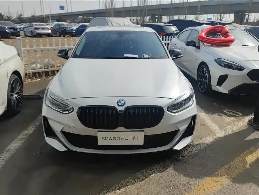 BMW 1 Series 2023 из CN, фото 6