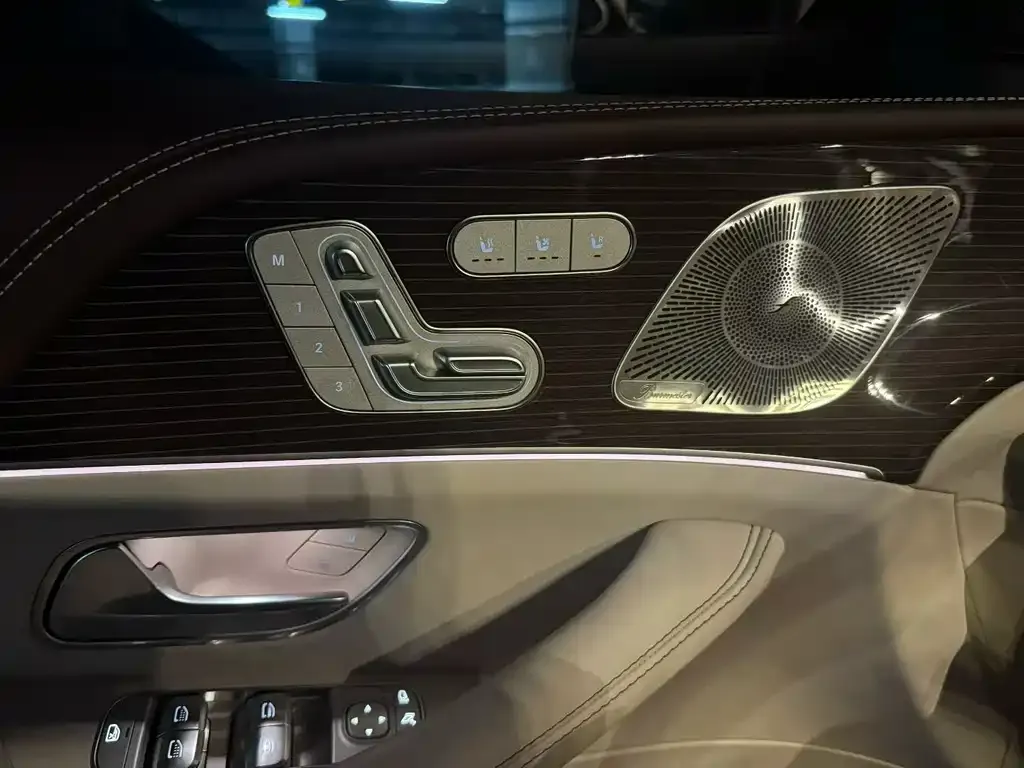Mercedes-Benz GLS — фото 2
