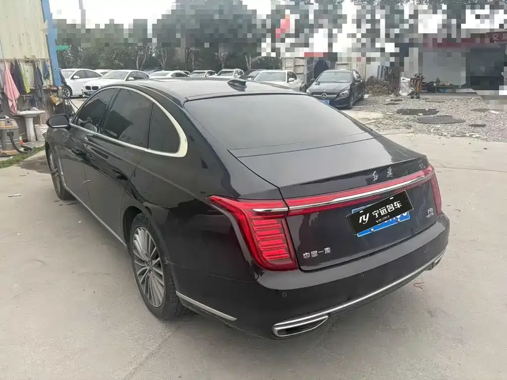 Hongqi H9 — фото 3