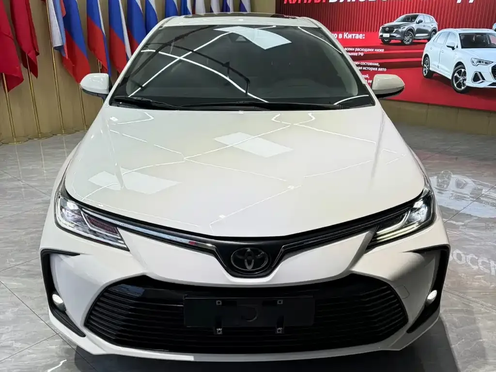 Toyota Corolla — фото 2