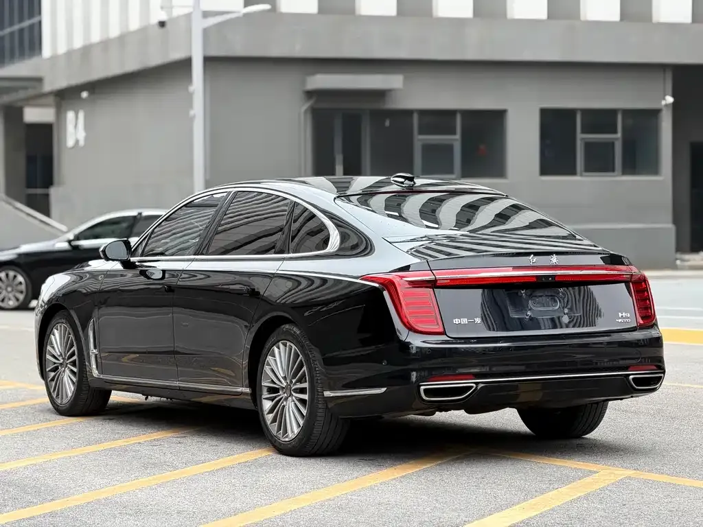 Hongqi H9 — фото 4