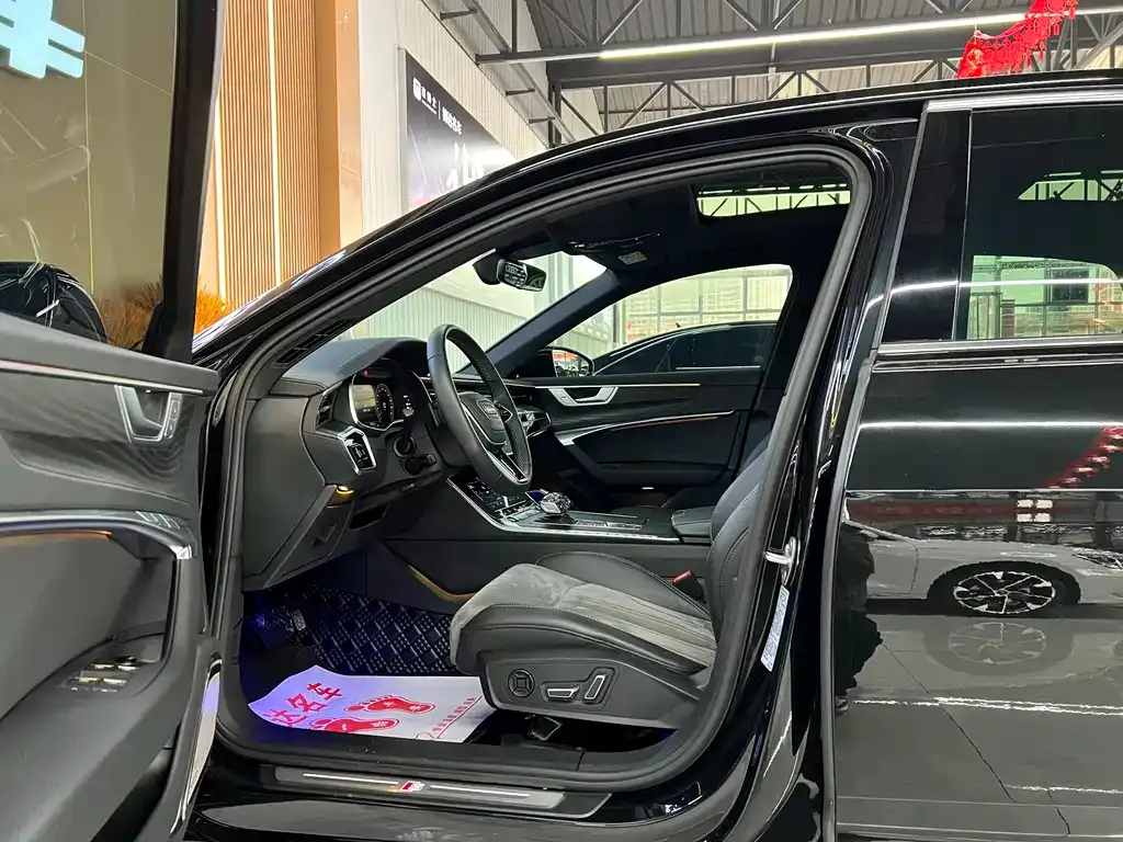 Audi A6L 2024 из CN, фото 10