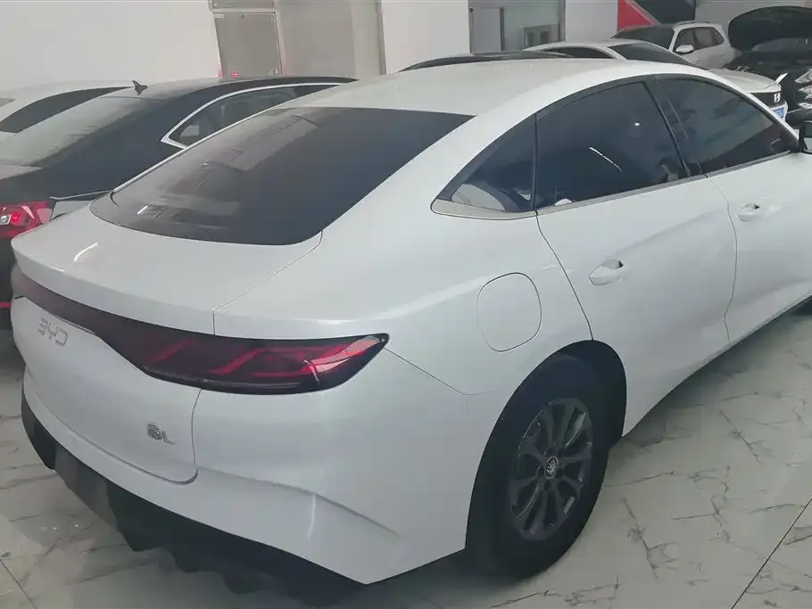BYD Qin L — фото 6