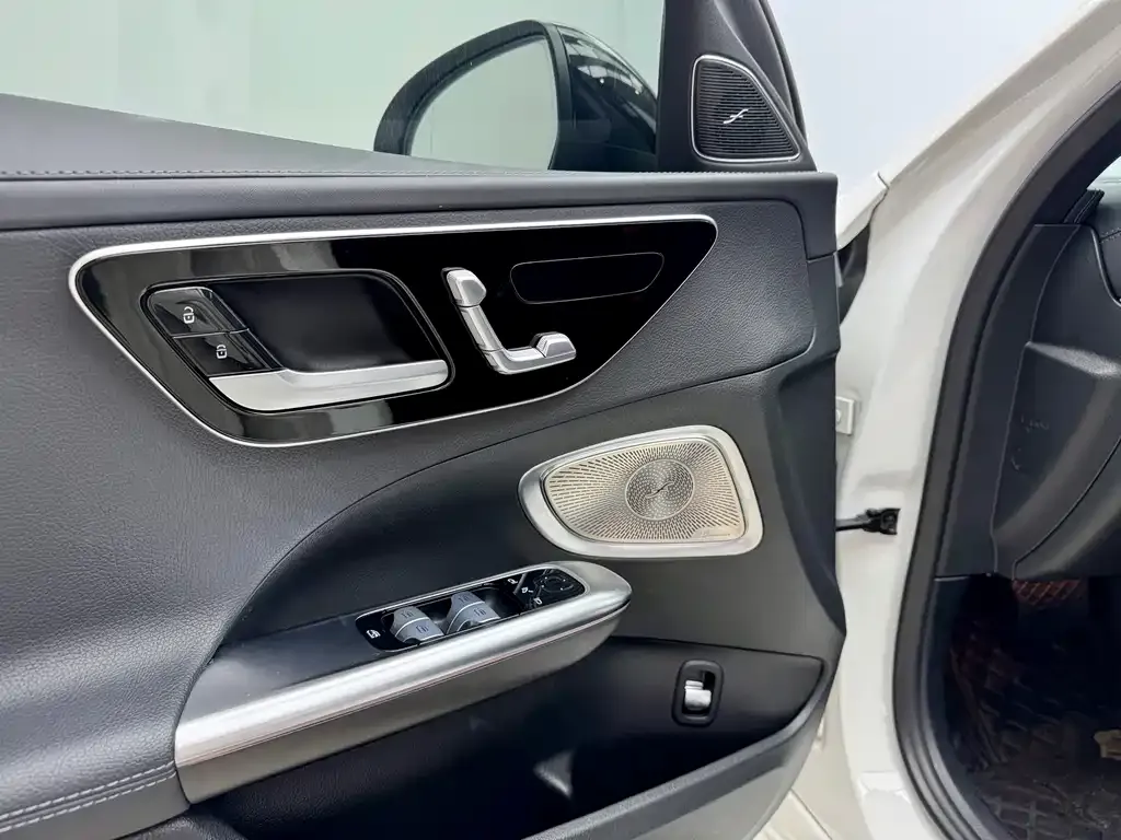Mercedes-Benz C-Class 2023 из CN, фото 9