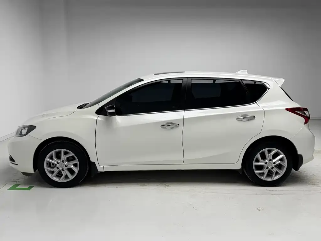 Nissan Tiida 2023 из CN, фото 8
