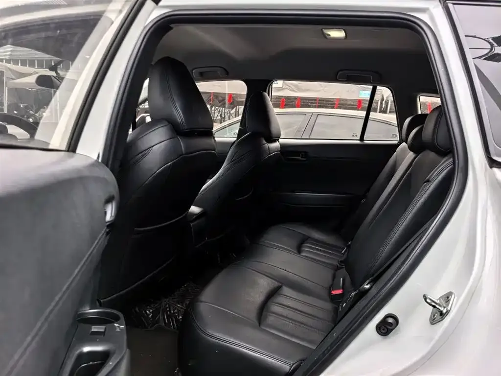 Toyota Frontlander 2022 из CN, фото 5
