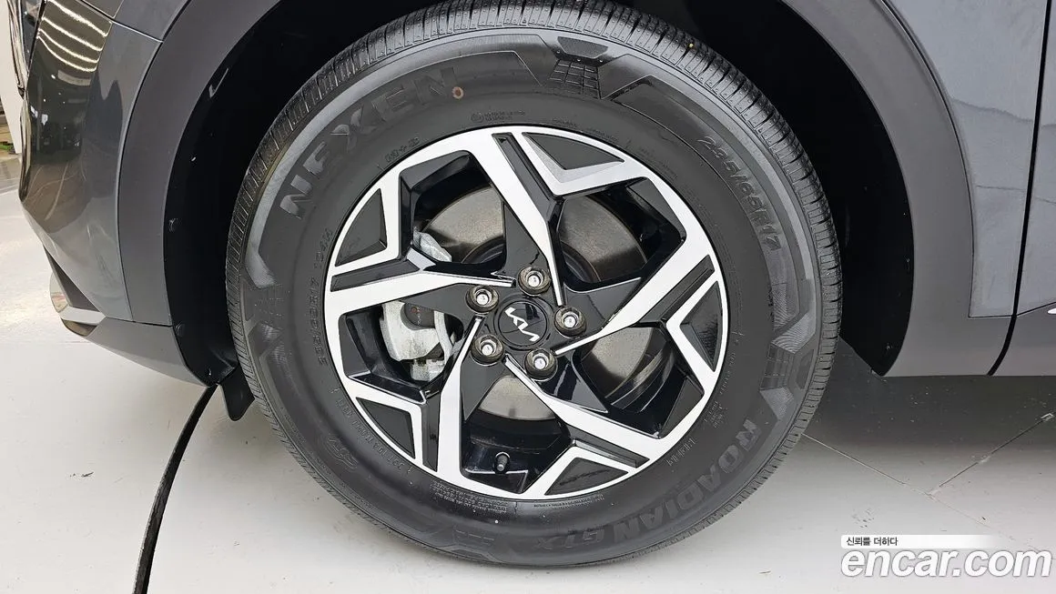 Kia Sportage — фото 10