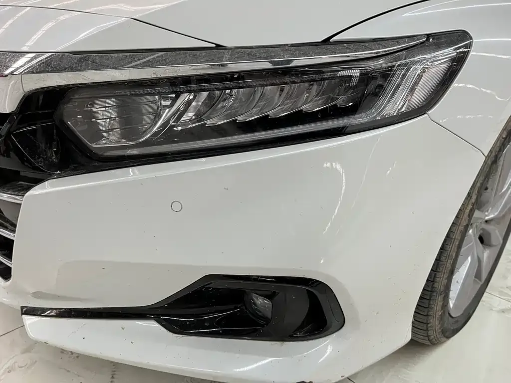 Honda Accord — фото 10