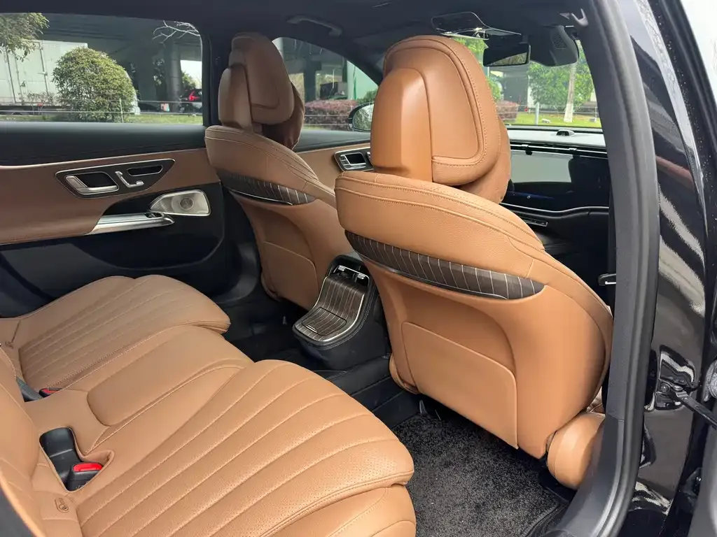 Mercedes-Benz E-Class 2024 из CN, фото 7