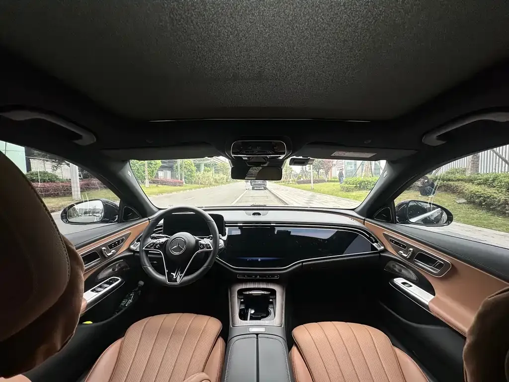 Mercedes-Benz E-Class 2024 из CN, фото 8