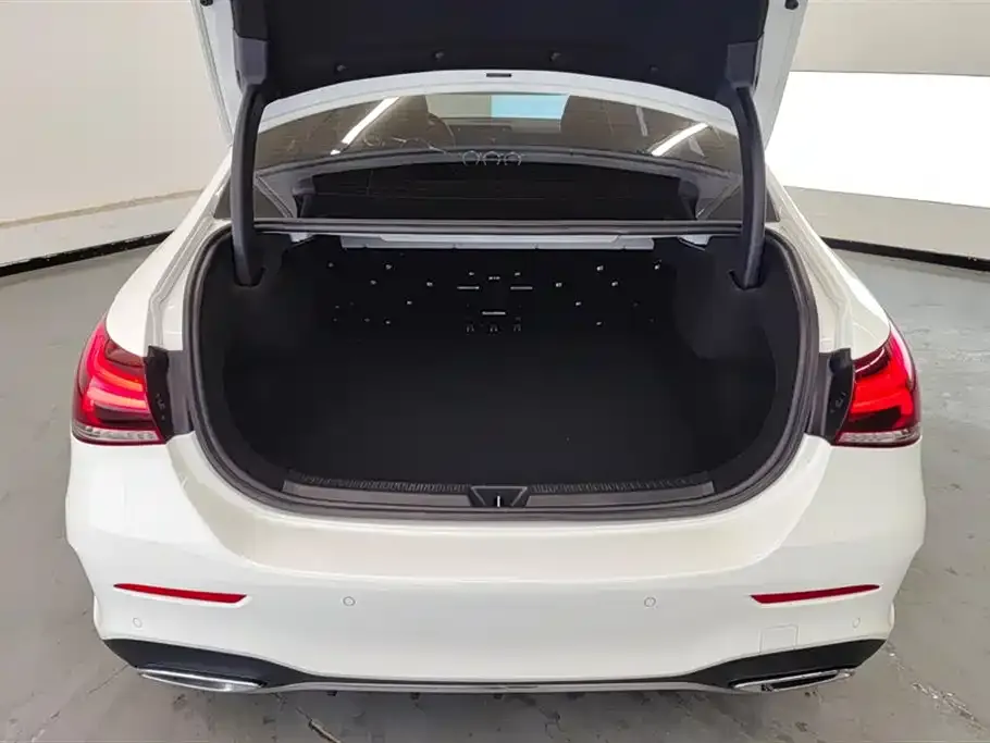 Mercedes-Benz A-Class 2023 из CN, фото 4