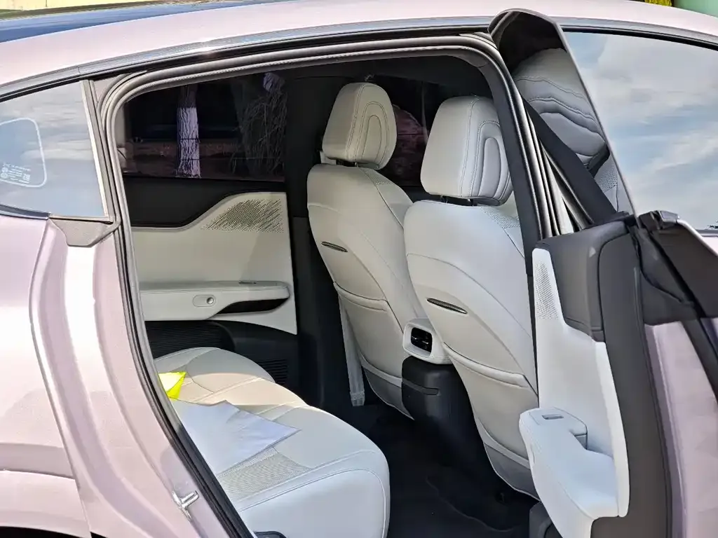 XPeng G6 2025 из CN, фото 2