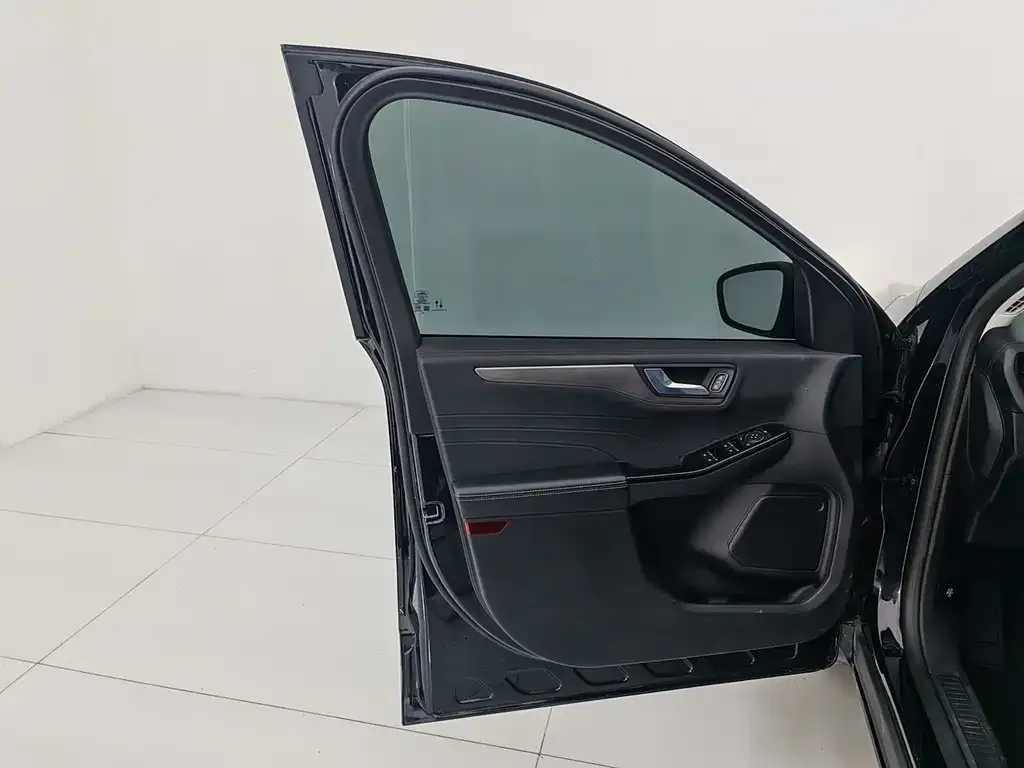 Ford Escape 2023 из CN, фото 7