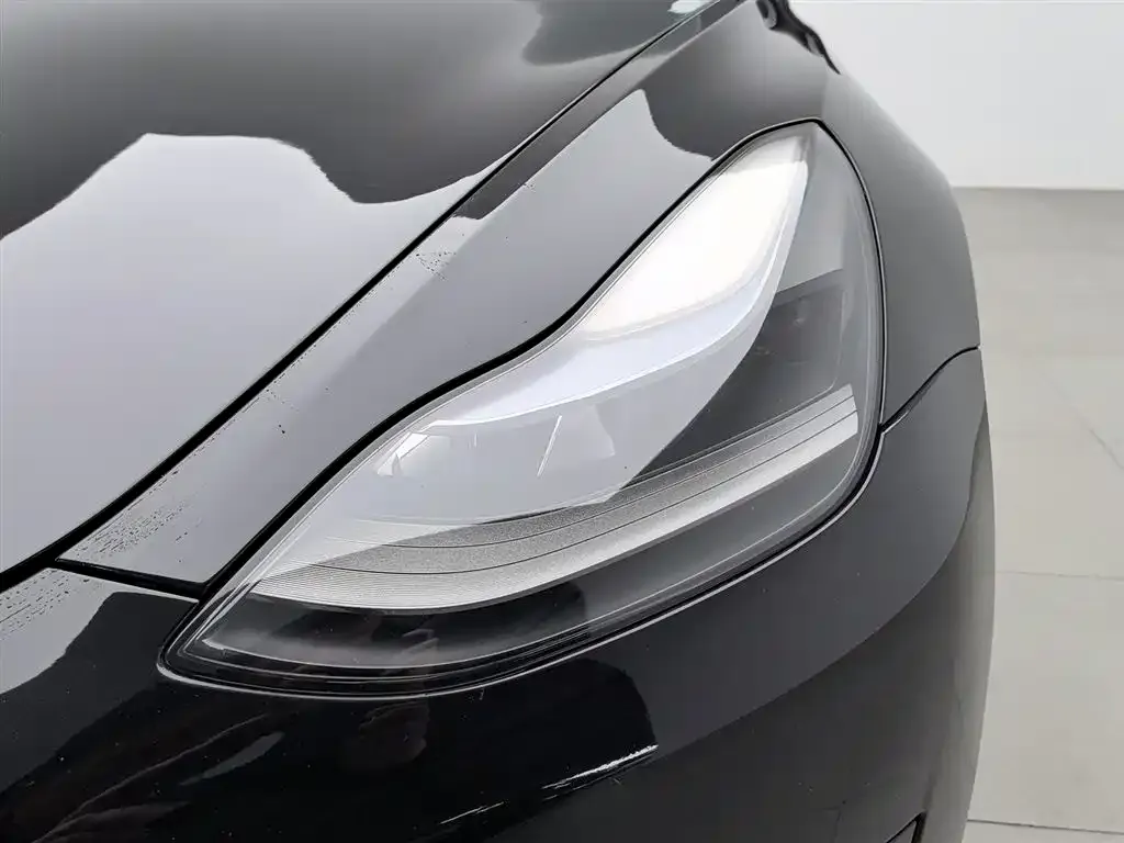 Tesla Model 3 2023 из CN, фото 2