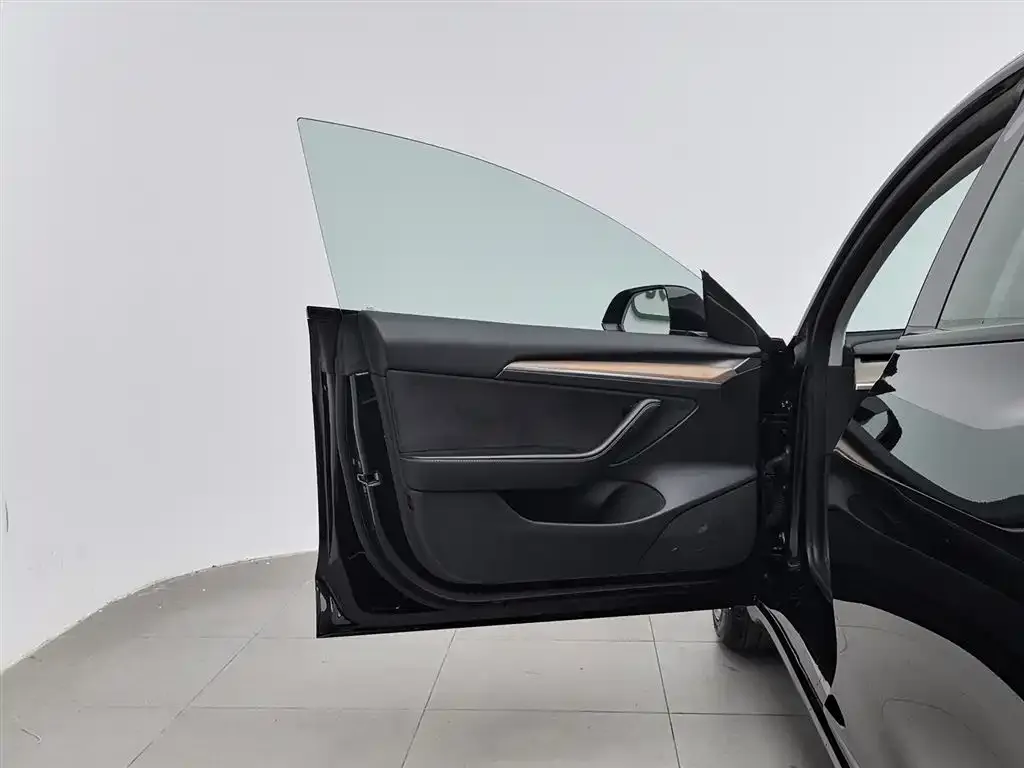 Tesla Model 3 2023 из CN, фото 5