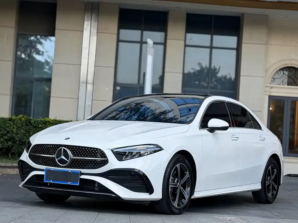 Mercedes-Benz A-Class — фото 1