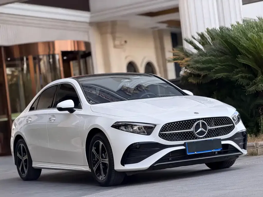 Mercedes-Benz A-Class — фото 9
