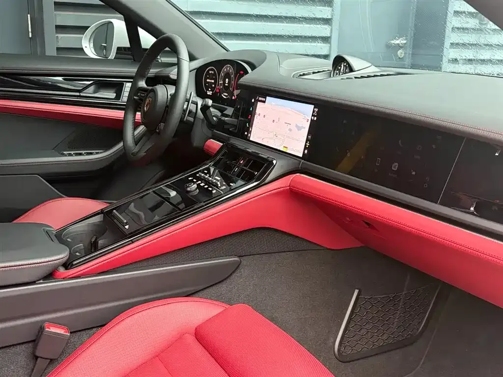 Porsche Panamera 2026 из CN, фото 7
