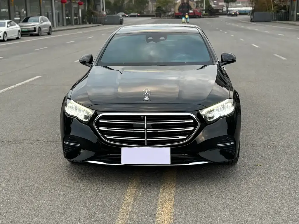 Mercedes-Benz E-Class 2024 из CN, фото 4