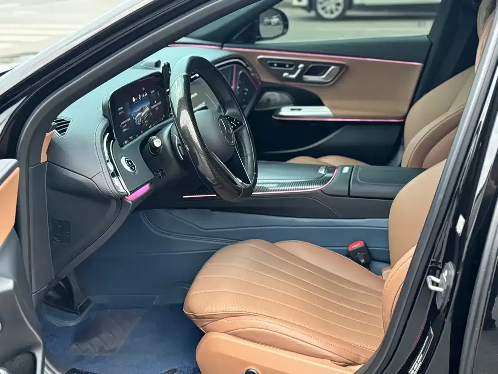 Mercedes-Benz E-Class 2024 из CN, фото 2
