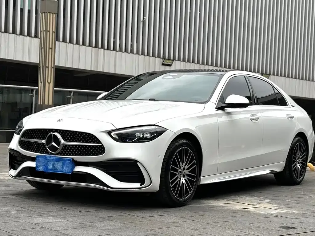 Mercedes-Benz C-Class — фото 1