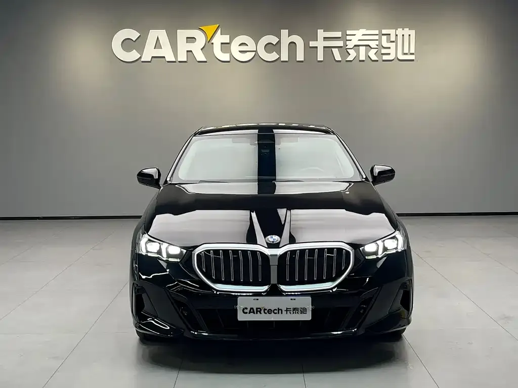 BMW 5 Series (Import) — фото 2