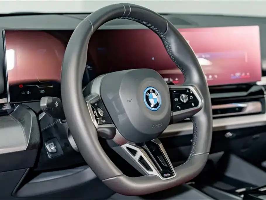 BMW i5 — фото 6