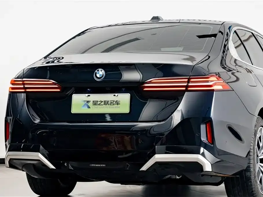 BMW i5 — фото 10