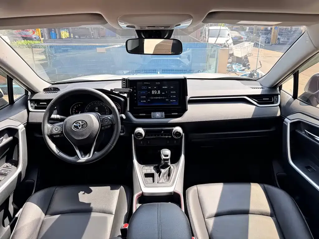 Toyota RAV4 2021 из CN, фото 10