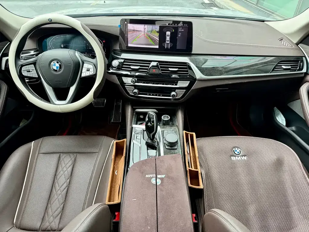 BMW 5 Series — фото 10