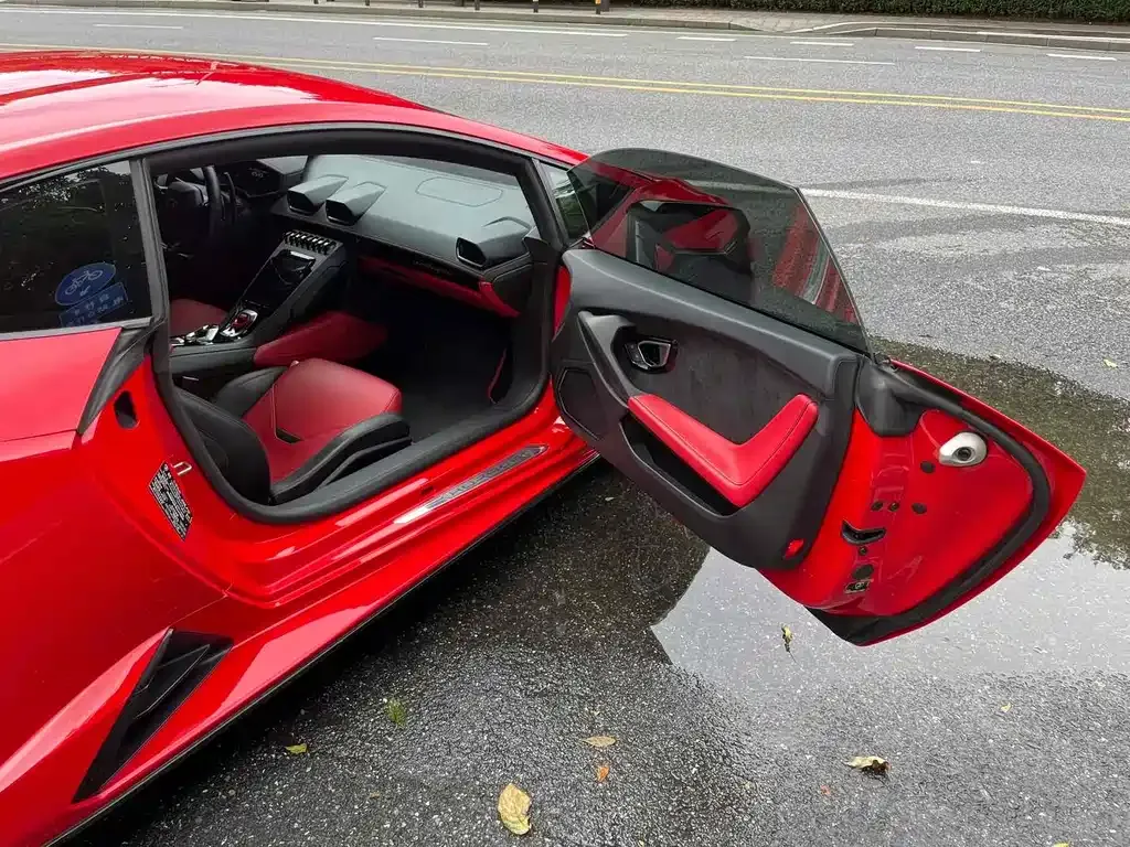 Lamborghini Huracan 2023 из CN, фото 6