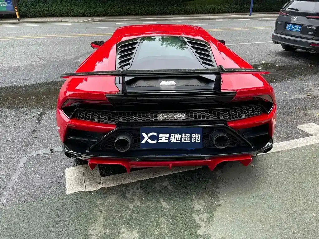 Lamborghini Huracan 2023 из CN, фото 4