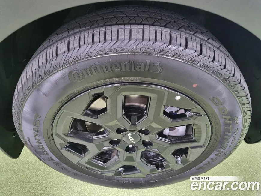 Kia Sorento — фото 10