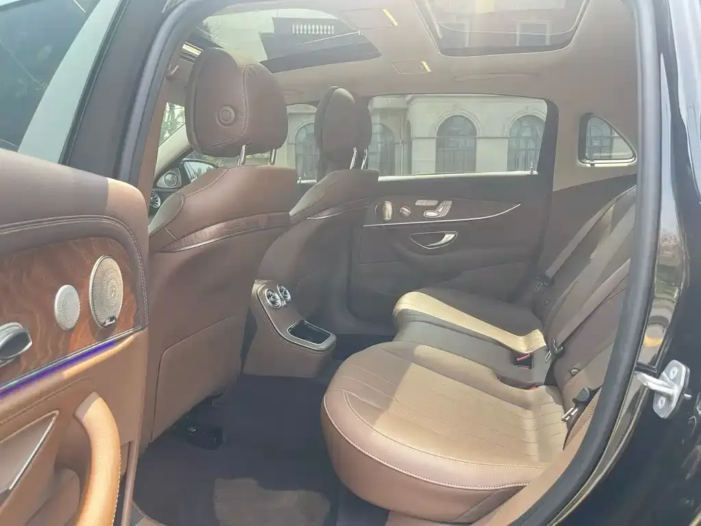 Mercedes-Benz E-Class 2021 из CN, фото 3