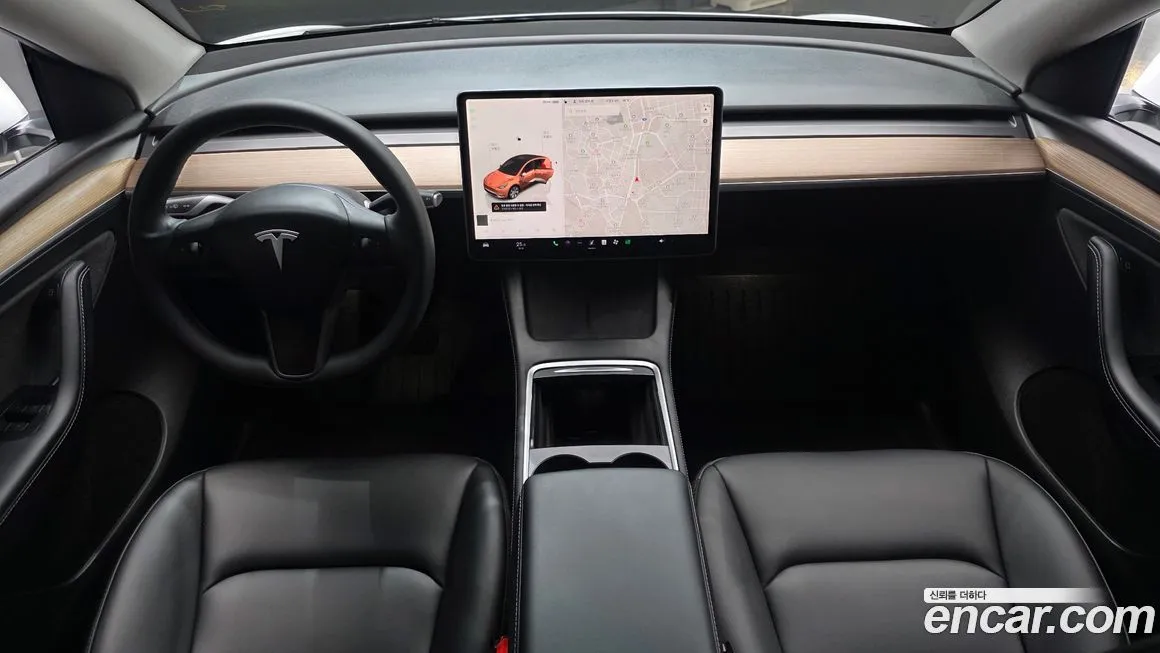 Tesla Model Y — фото 10