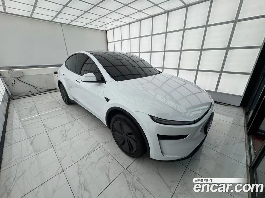 Tesla Model Y — фото 3