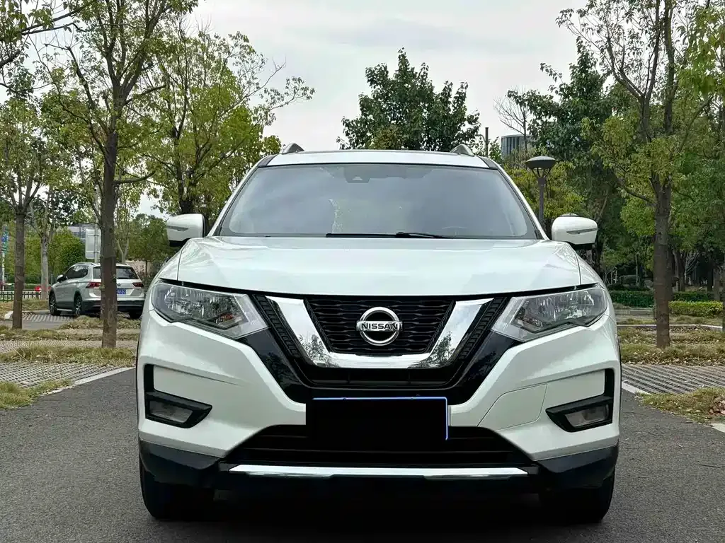 Nissan X-Trail — фото 8