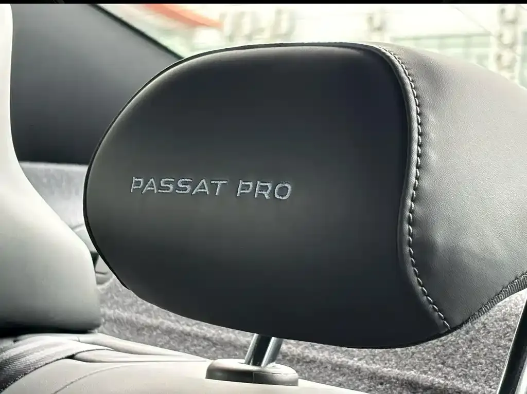 Volkswagen Passat — фото 4