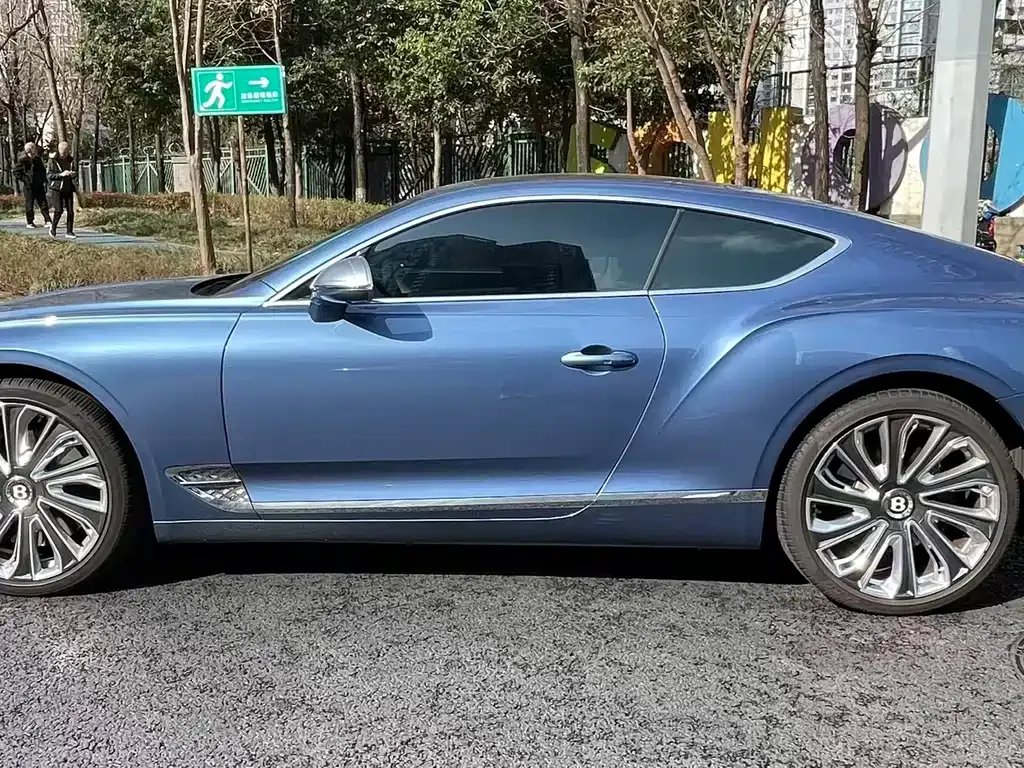 Bentley Continental — фото 8