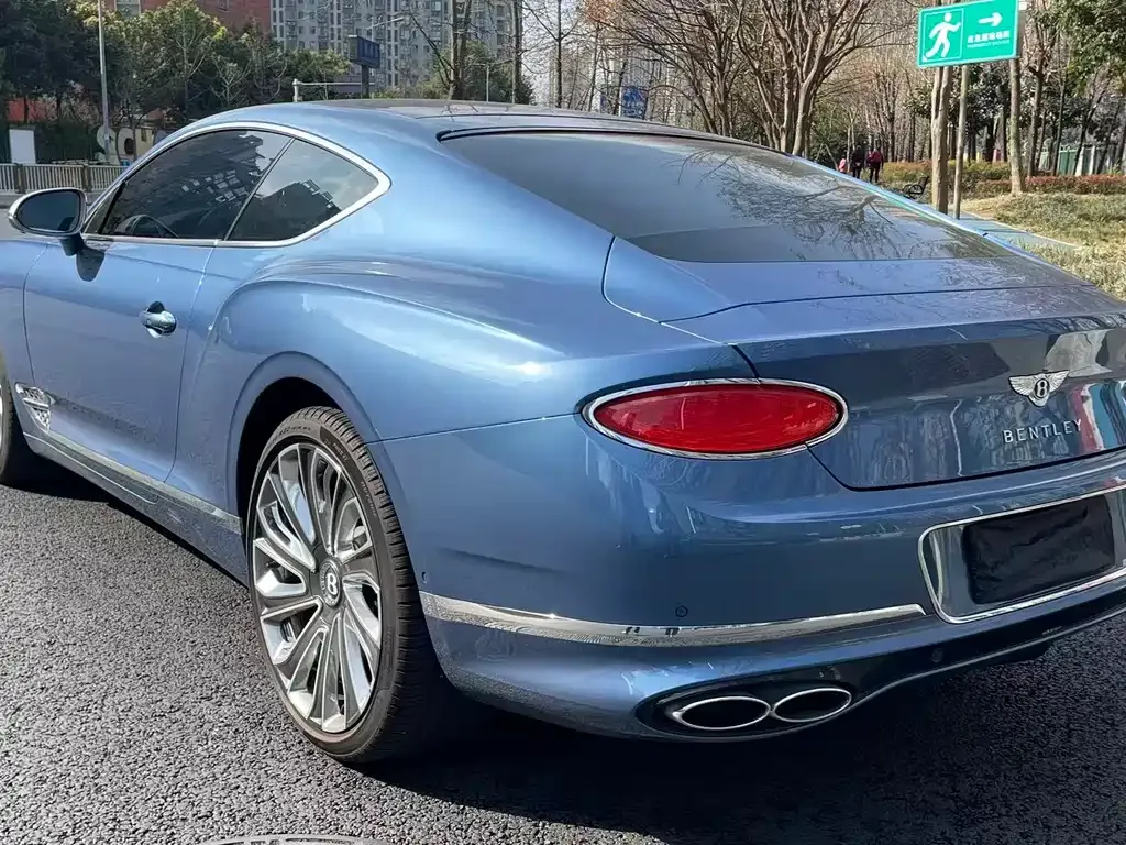 Bentley Continental — фото 6