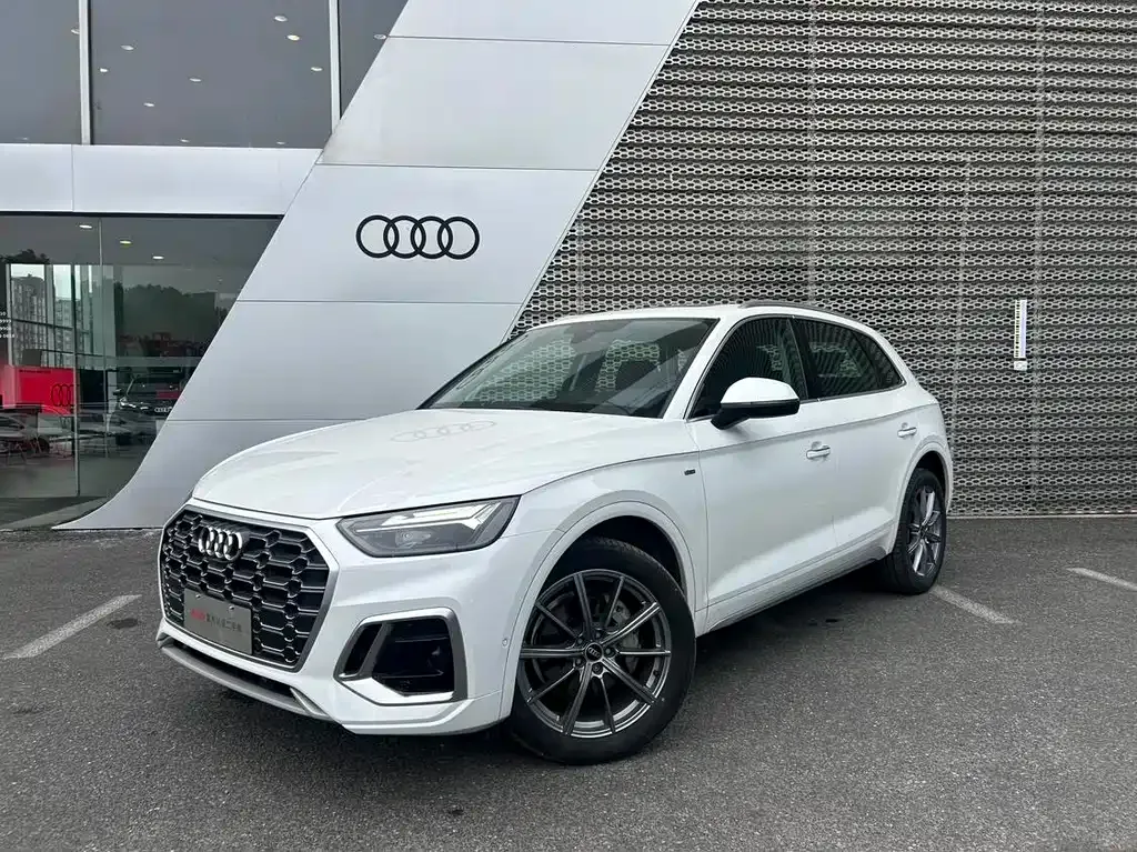 Audi Q5L 2023 из CN, фото 1