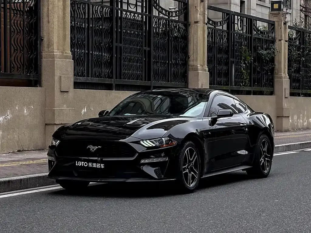 Ford Mustang 2022 из CN, фото 1