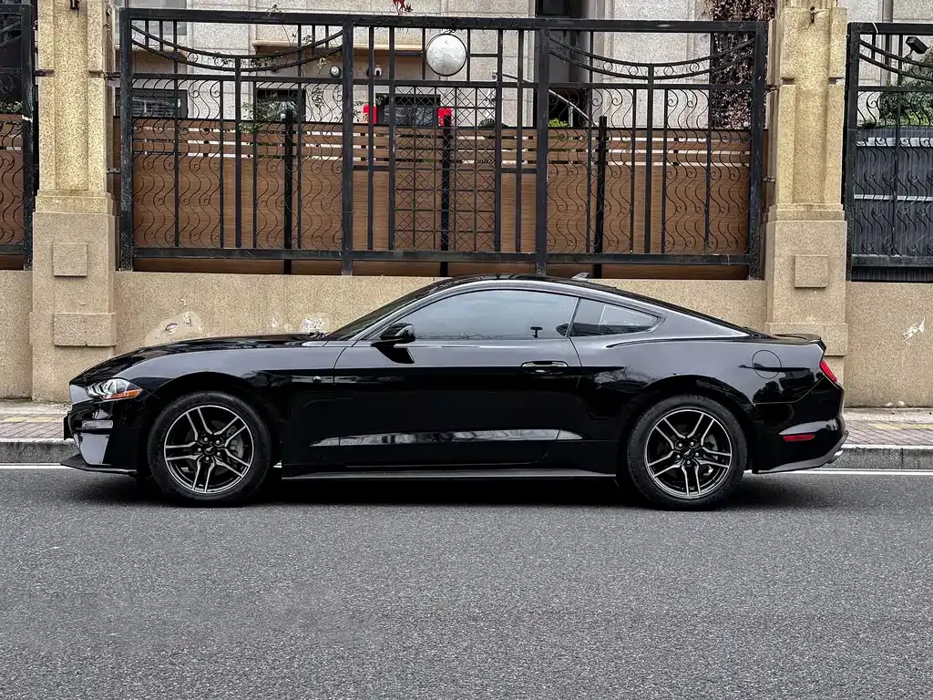 Ford Mustang 2022 из CN, фото 10