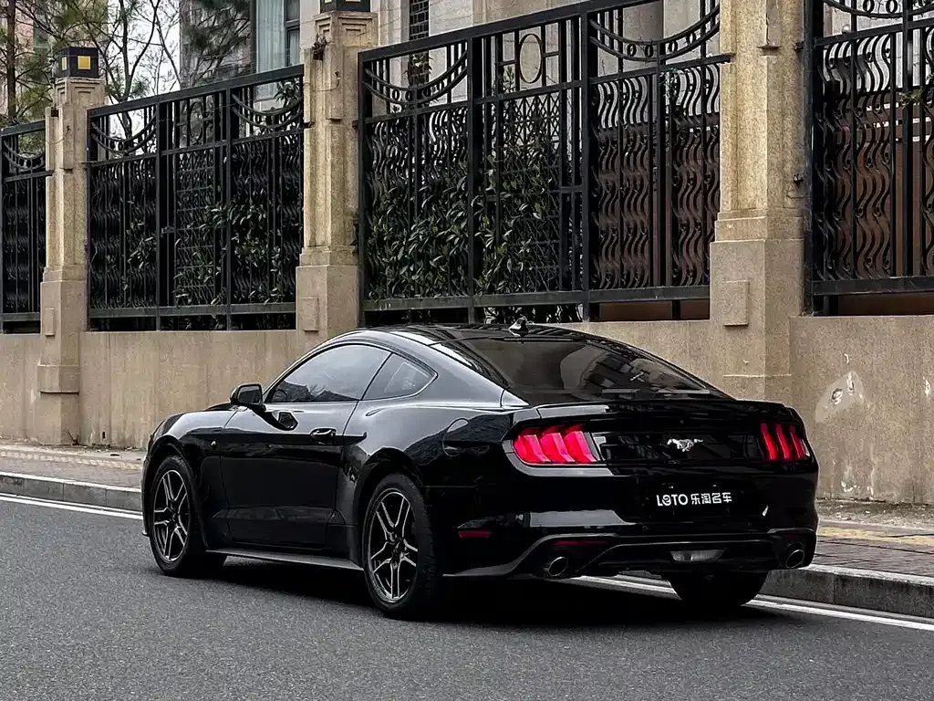 Ford Mustang 2022 из CN, фото 9